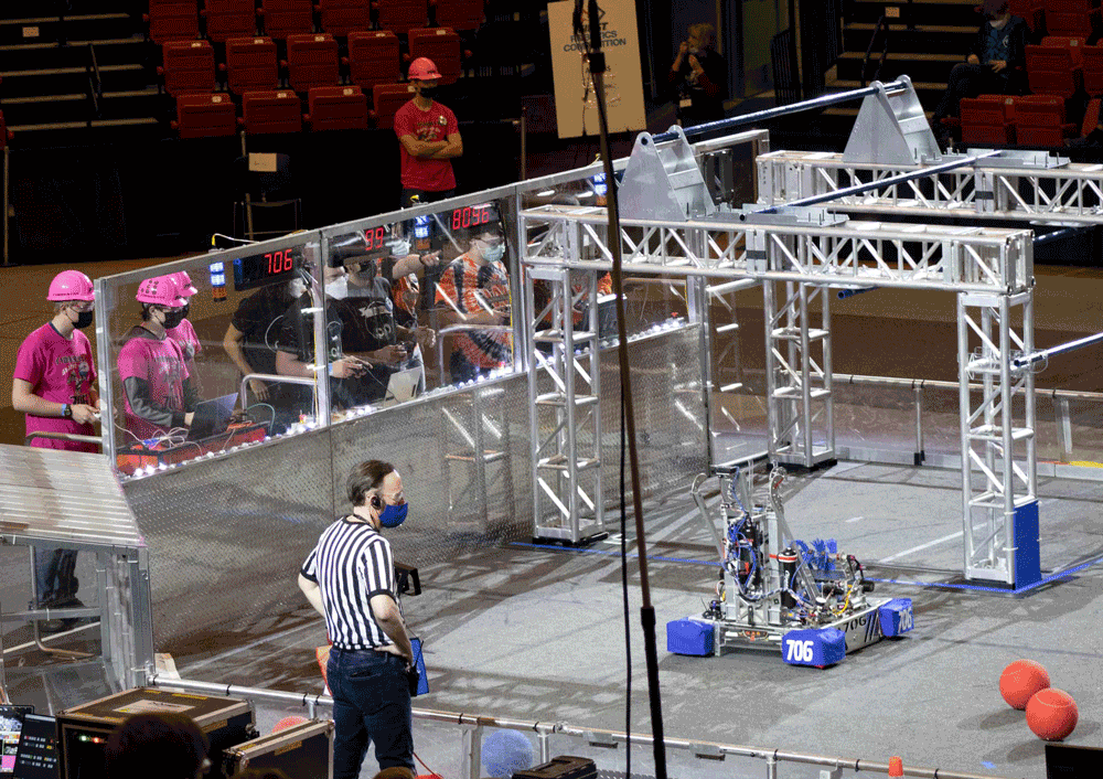 Wisconsin Regionals: Cyberhawks706 robot at the competition